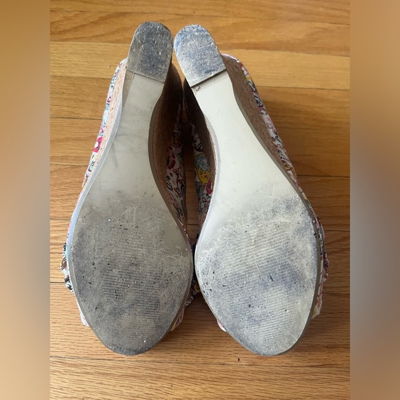 Steve Madden Wedge heels size 10M with paisley design - Picture 8 of 9